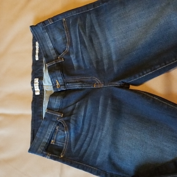 Guess 32 R, brand new, never worn, no tag - Picture 2 of 4